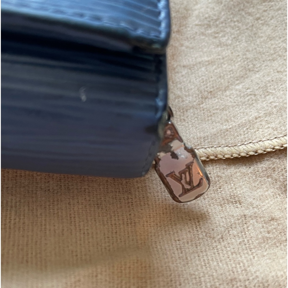 LV Toledo Blue Epi - Picture 3 of 10
